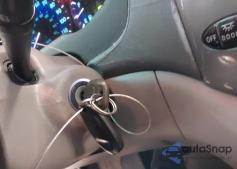 2006 Toyota Sienna Le z USA, uszkodzony, nr VIN 5TDZA23C66S438081